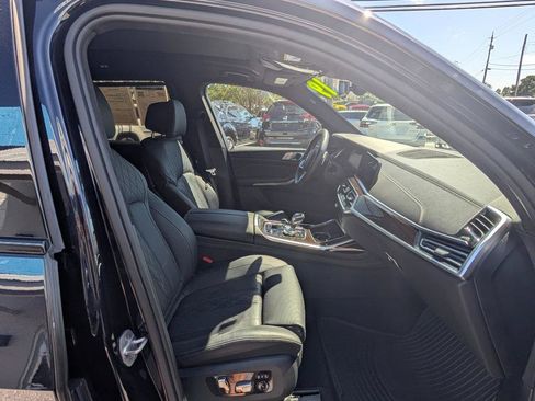 Used 2019 BMW X7 xDrive50i w/ M Sport Package AWD/4WD image 23