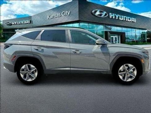 New 2025 Hyundai Tucson SEL image 12