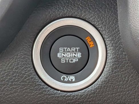 New 2026 RAM 1500 Express AWD/4WD image 34