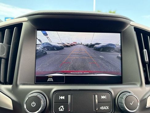 Used 2023 GMC Terrain SLT w/ Elevation Edition FWD image 17
