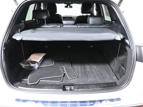 Certified 2023 Mercedes-Benz GLA 250 4MATIC image 36