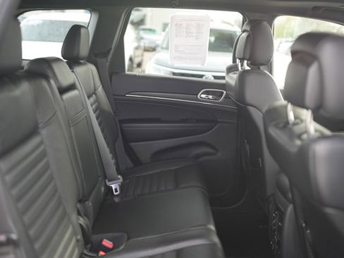 Used 2018 Jeep Grand Cherokee Limited AWD/4WD image 24