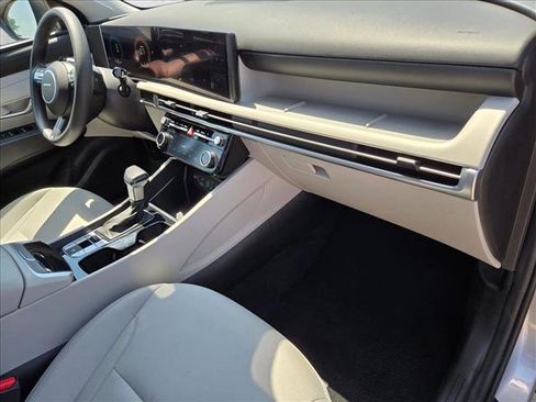 Used 2025 Hyundai Tucson SEL AWD/4WD image 21