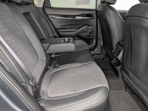 Used 2024 Kia Seltos S AWD/4WD image 40