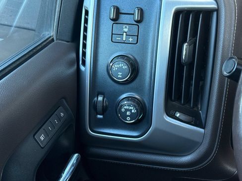 Used 2018 GMC Sierra 1500 SLT AWD/4WD image 38