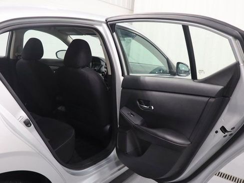 Used 2023 Nissan Sentra SV image 16