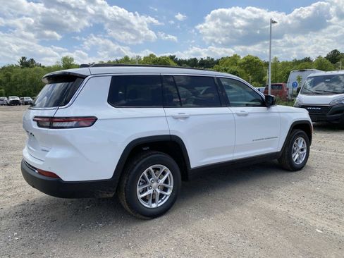 New 2026 Jeep Grand Cherokee L 4WD image 3