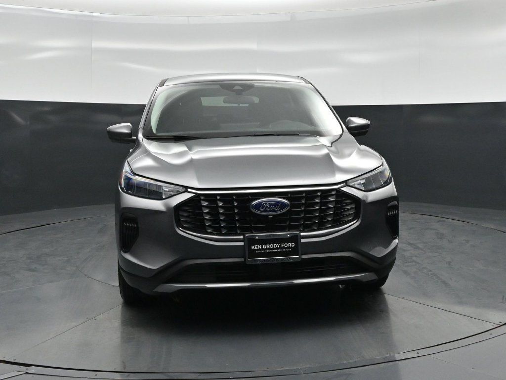Certified 2023 Ford Escape Active w/ Tech Pack #2 FWD image 56