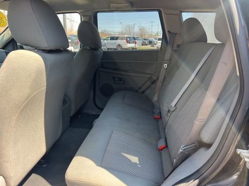 Used 2005 Jeep Grand Cherokee Laredo w/ Cargo Convenience Group image 15