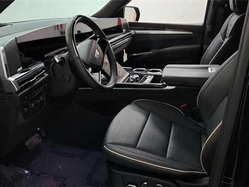 Used 2026 Cadillac Escalade ESV Sport w/ LPO, ONYX Package image 12