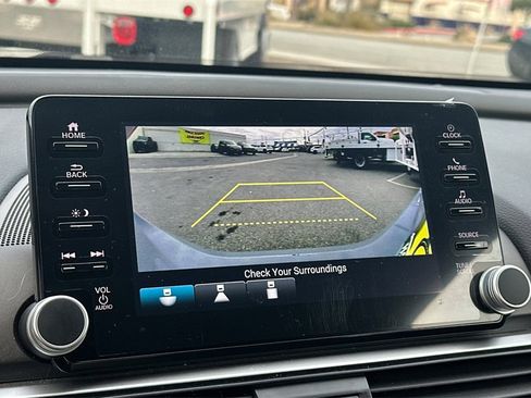Used 2022 Honda Accord Sport image 18