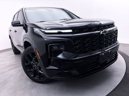 Used 2024 Chevrolet Traverse RS image 10