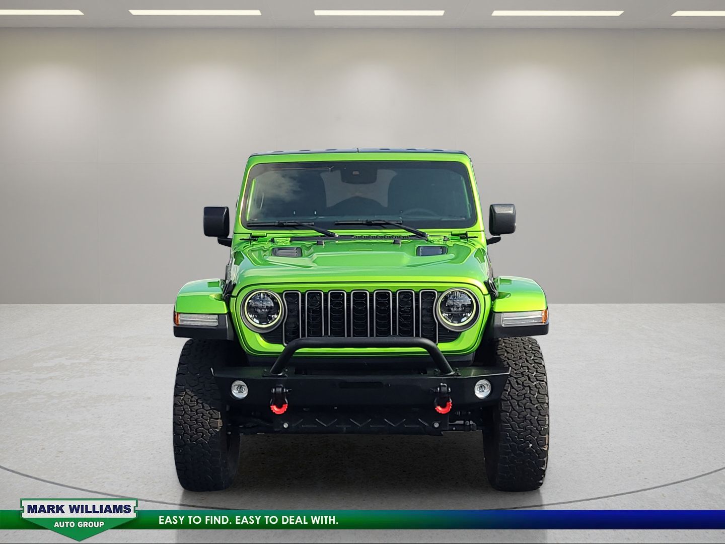 Used 2025 Jeep Wrangler Unlimited Rubicon w/ Convenience Group AWD/4WD image 9