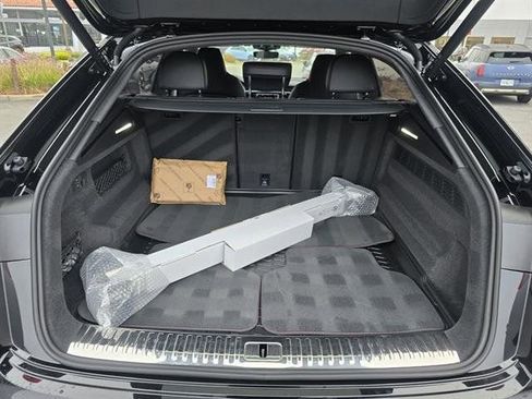 New 2026 Audi SQ8 Prestige image 14