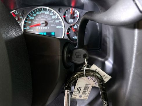 New 2025 GMC Savana 3500 w/ Driver Convenience Package image 17