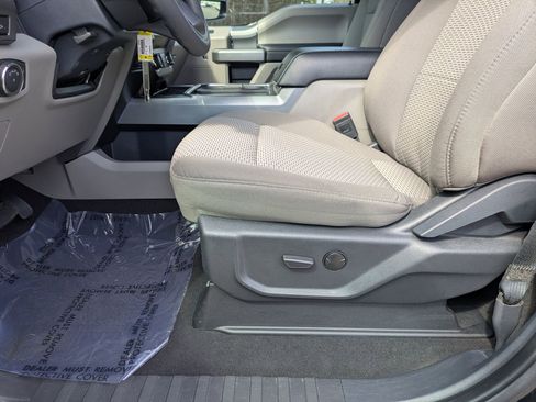 Certified 2022 Ford F250 XLT w/ XLT Premium Package image 12