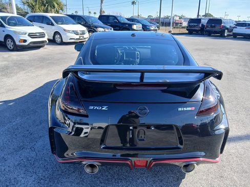 Used 2015 Nissan 370Z NISMO RWD image 5