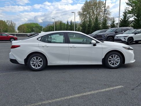 New 2026 Toyota Camry LE FWD image 5