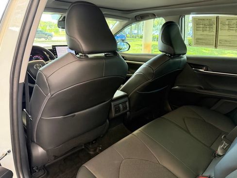 Used 2022 Toyota Camry XSE w/ Navigation Package FWD image 35