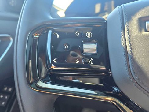 New 2026 Land Rover Range Rover Velar Dynamic SE AWD/4WD image 32