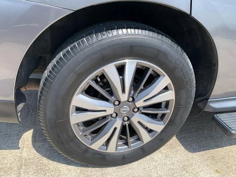 Used 2020 Nissan Pathfinder SL AWD/4WD image 25