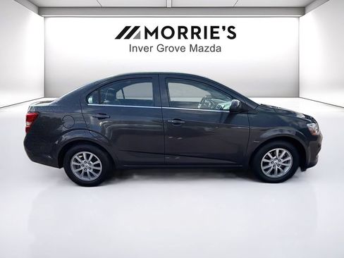 Used 2019 Chevrolet Sonic LT w/ Convenience Package FWD image 4