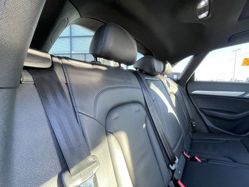 Used 2018 Audi Q3 2.0T Premium Plus w/ Premium Plus Package image 28