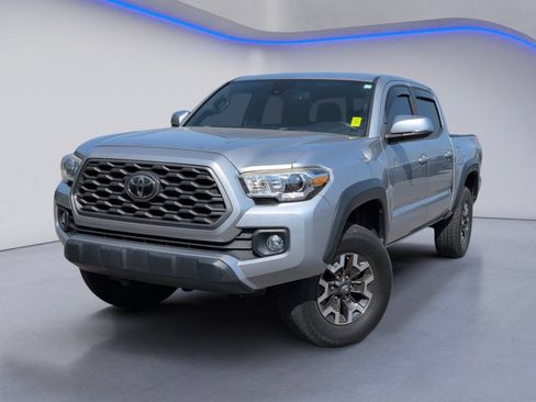 Used 2021 Toyota Tacoma TRD Off-Road w/ Technology Package AWD/4WD image 2