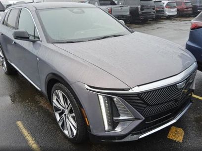 Certified 2025 Cadillac Lyriq Luxury w/ LPO, Floor Liner Package