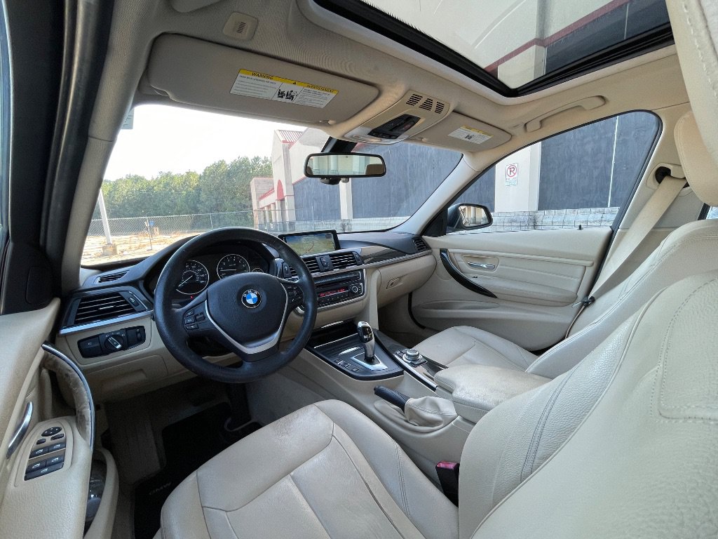Used 2012 BMW 328i Sedan RWD image 34