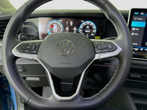 New 2026 Volkswagen Tiguan SE image 12