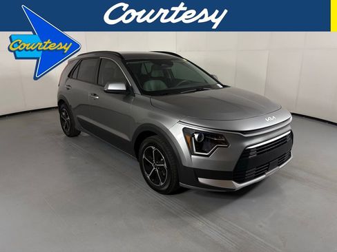 Used 2023 Kia Niro EX FWD image 1