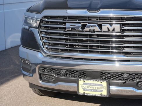 Used 2025 RAM 1500 Laramie AWD/4WD image 9
