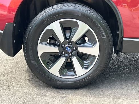 Used 2017 Subaru Forester 2.5i Premium AWD/4WD image 28