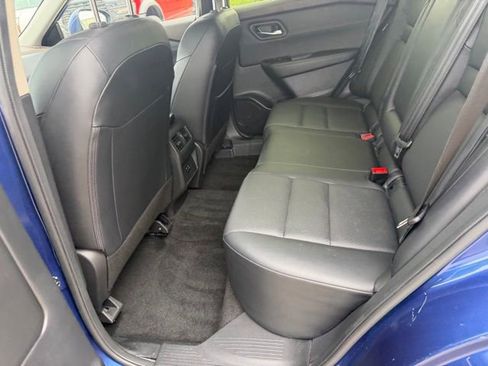 Used 2023 Nissan Rogue SV w/ SV Premium B Package AWD/4WD image 13