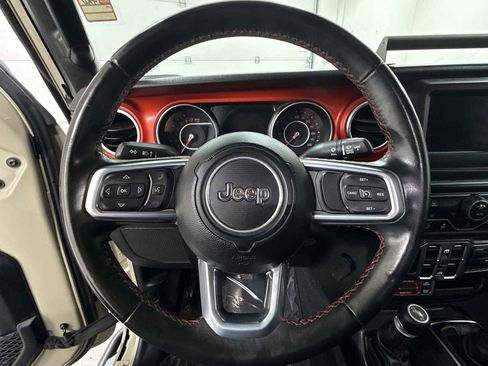 Used 2020 Jeep Gladiator Rubicon image 16