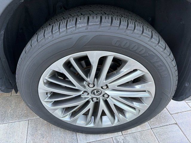 Used 2021 Lexus RX 350 AWD w/ Luxury Package image 34