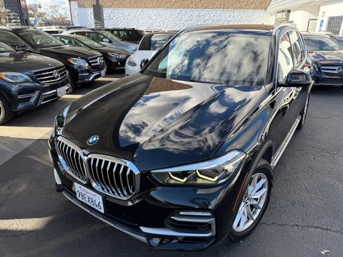 Used 2019 BMW X5 xDrive40i w/ Convenience Package AWD/4WD image 4
