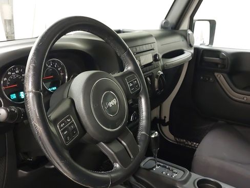 Used 2014 Jeep Wrangler Unlimited Sport w/ Quick Order Package 24S AWD/4WD image 17
