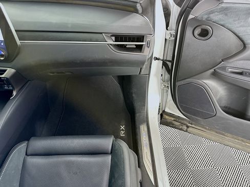 Used 2025 Lexus RX 350 image 33