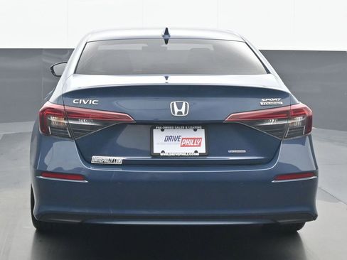 Used 2025 Honda Civic Sport image 5