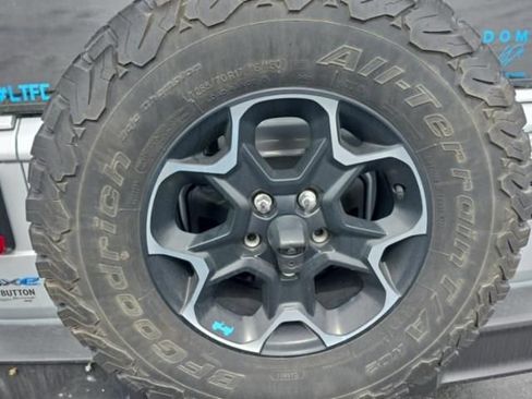 Used 2023 Jeep Wrangler Unlimited Rubicon 4xe w/ Cold Weather Group image 16