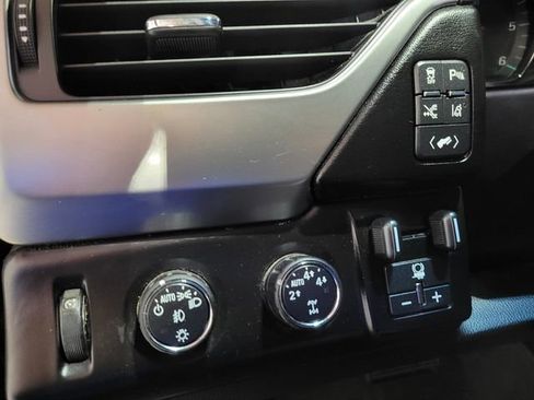 Used 2015 Chevrolet Tahoe LTZ image 44