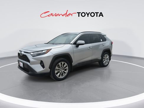 Certified 2023 Toyota RAV4 XLE Premium FWD image 4