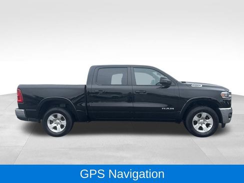 Used 2025 RAM 1500 Big Horn AWD/4WD image 2