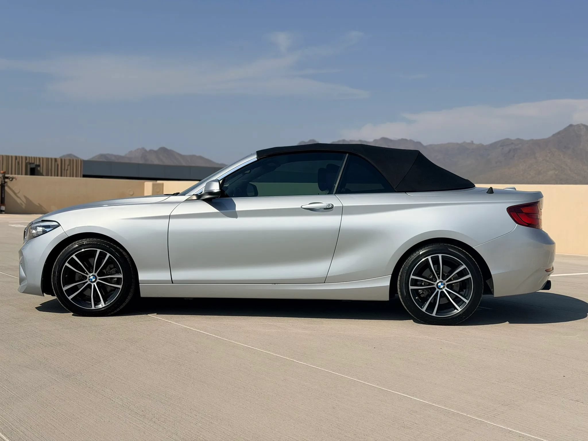 Used 2020 BMW 230i Convertible w/ Convenience Package RWD image 6