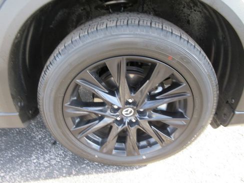 Used 2025 MAZDA CX-5 Carbon Edition image 9