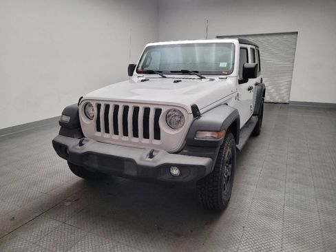 Used 2018 Jeep Wrangler Unlimited Sport image 15