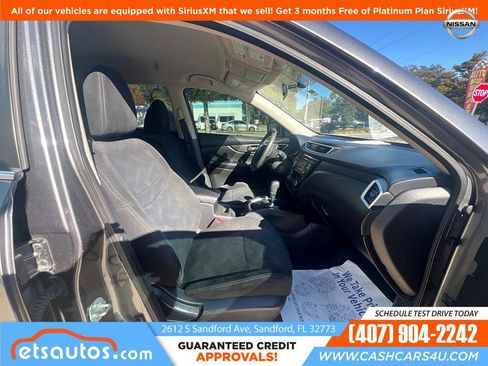 Used 2016 Nissan Rogue SV image 13