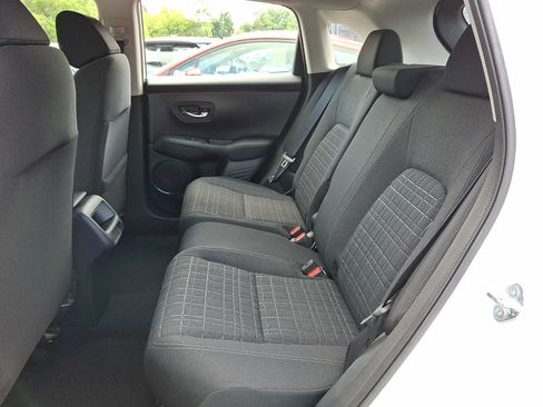 Used 2024 Honda HR-V LX image 8